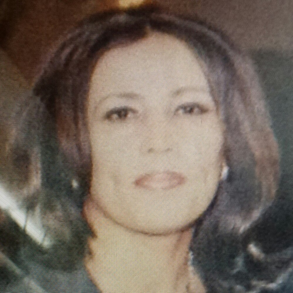 Meet your Posher, Najia